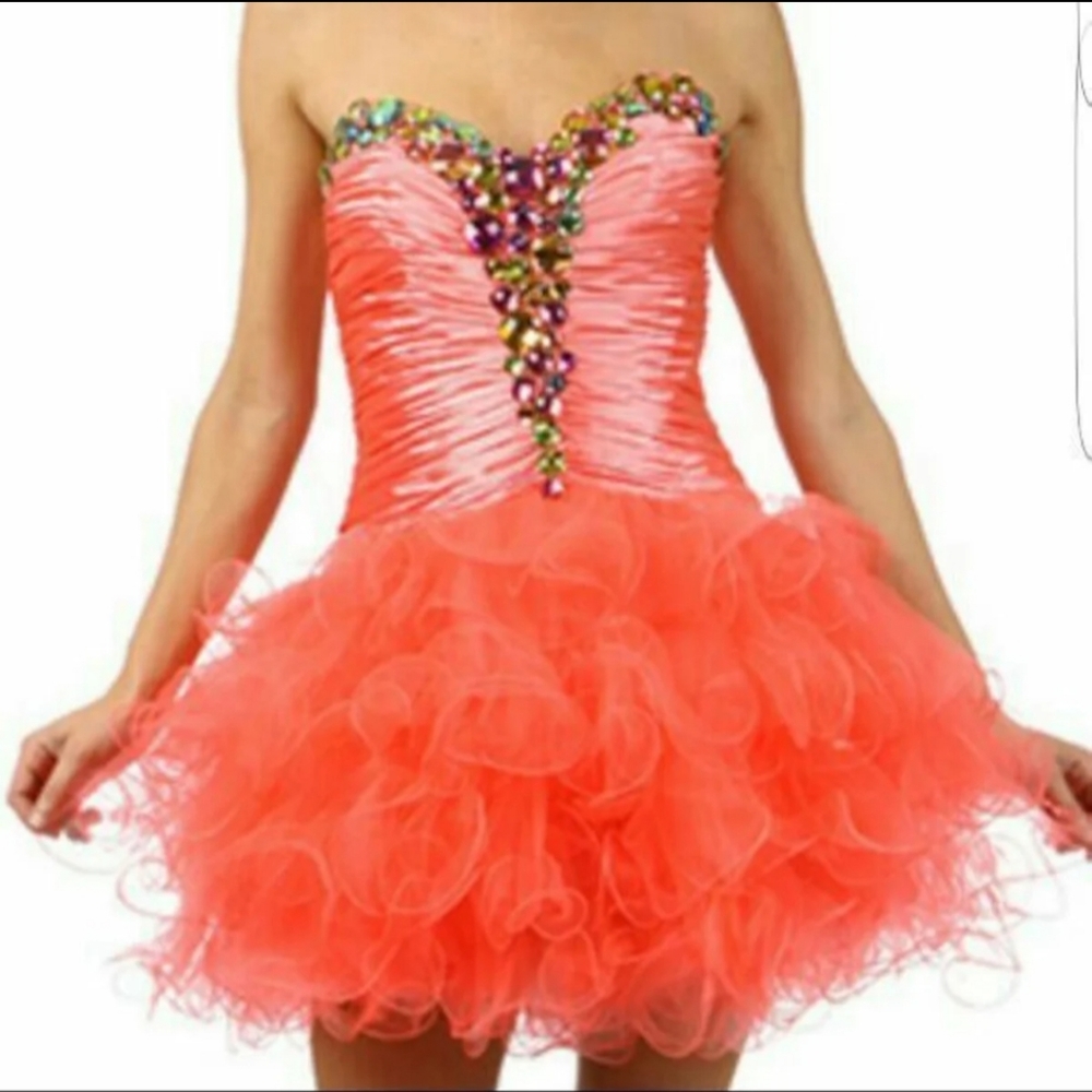 🆕️ Prom/Homecoming Coral Dress Size L Sweet 16 Quince